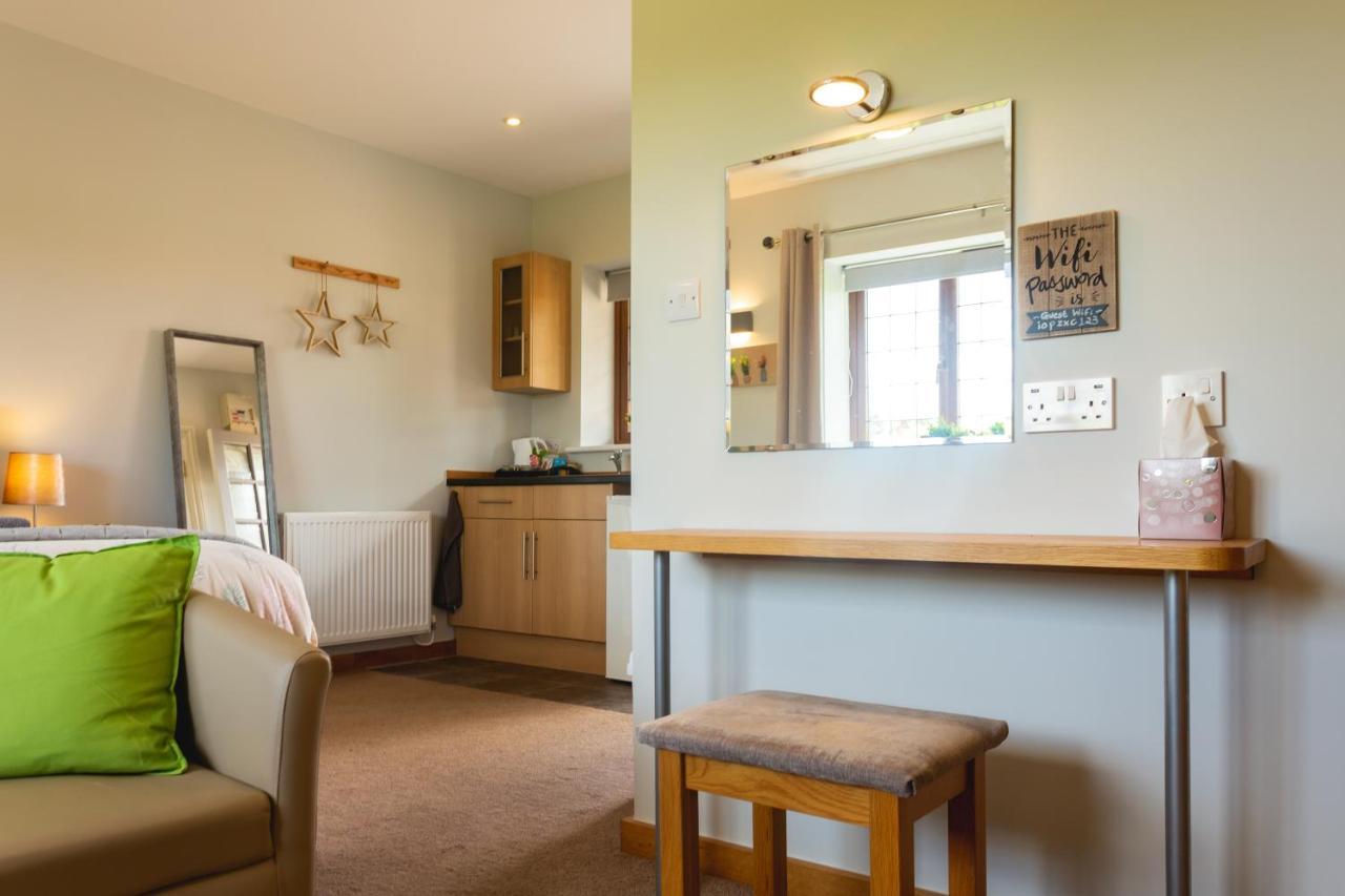 Wick House Apartment Taunton Bagian luar foto