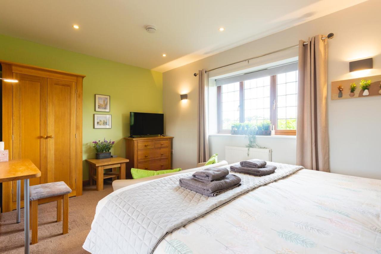 Wick House Apartment Taunton Bagian luar foto